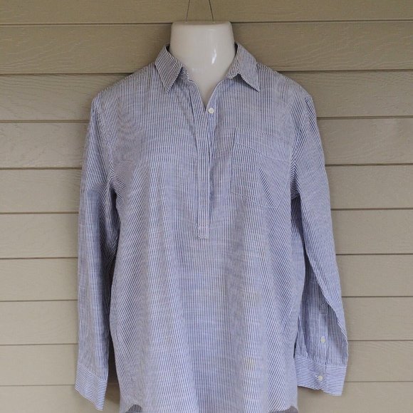 Gap Boyfriend half-button down / popover top - Medium - Blue & white stripe - Picture 1 of 2